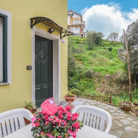 Dom wakacyjny Lovely In Sant'ermete With Kitchen Segno